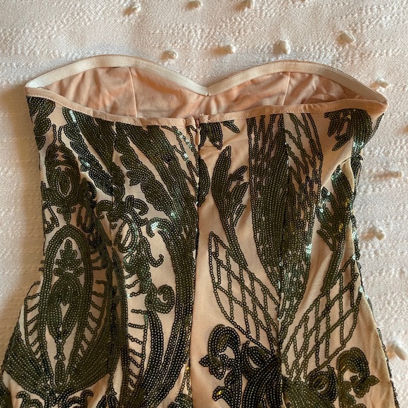 NEW Sequin Bodycon Midi Dress - Picture 6 of 6